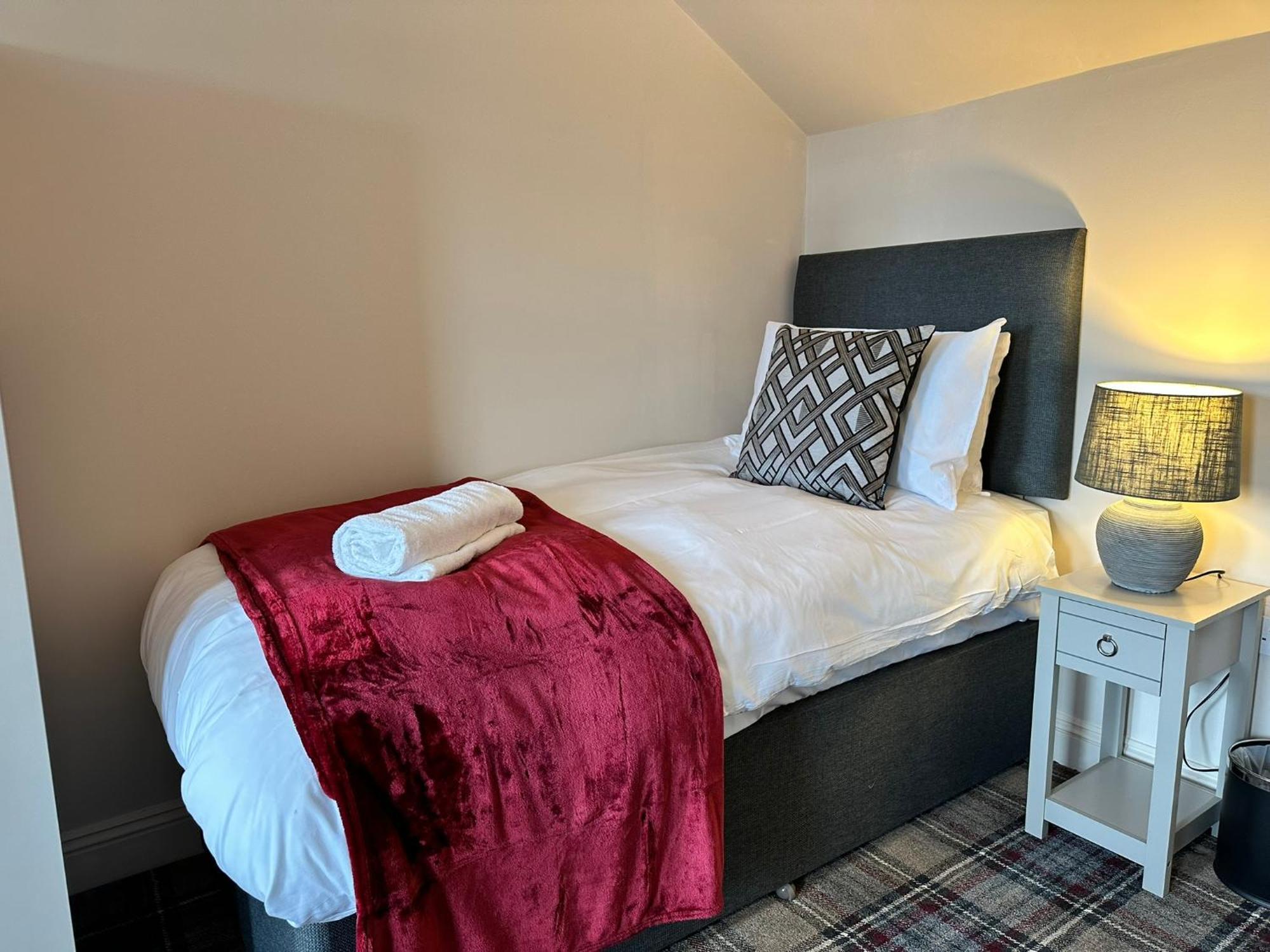 The Prince Albert Pub & Hotel Windsor Esterno foto